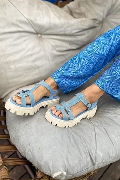 Biana Kot Rengi Tokalı Kadın Sandalet