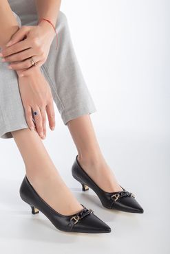 Odella Toka Detaylı Topuklu Ayakkabı Siyah Cilt